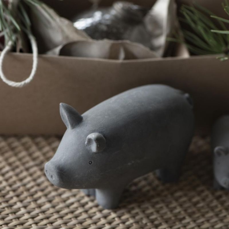 Gris i polyresin | IB Laursen