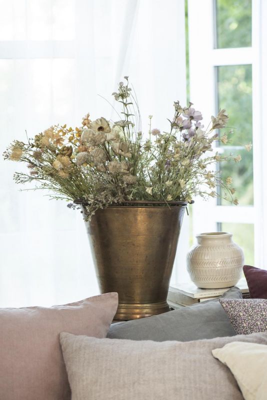 Blomst nude/grønne nyanser | IB Laursen